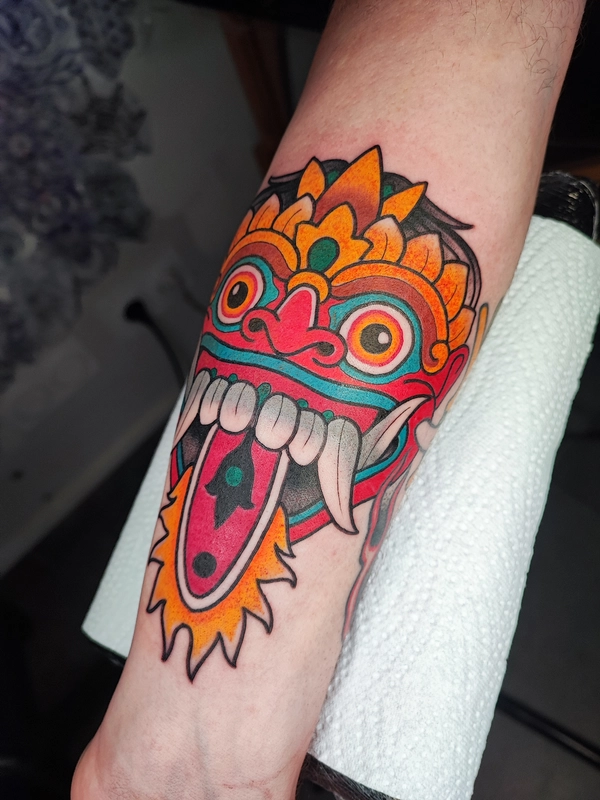 Tatouage Trad TicTac Tatouage Blackwork Unam Noir